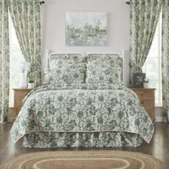 Dorset Green Floral Quilt