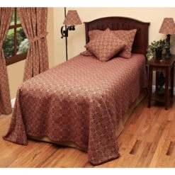 Marshfield Jacquard Bed Cover - Barn Red